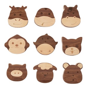 กล่องสะสมน้ำนมลายการ์ตูนของจีนกล่องเก็บขนสีดำวอลนัทที่ทำจากไม้เพื่อการเก็บรวบรวมแบบสร้างสรรค์สำหรับเด็กทารก - Product Image 1