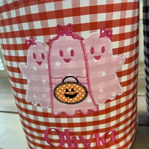 Venta al por mayor decoraciones de fiesta fantasma apliques bordados caramelo almacenamiento Gingham lienzo Halloween cubo