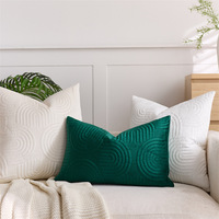 Housse de coussin carrée tissée de luxe moderne Amity pour hôtels, lits et canapés