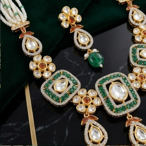 Parure de collier et boucles d'oreilles élégantes en argent 925 avec moissanite et perles de culture pour femme, idéale pour mariages modernes - Product Image 3