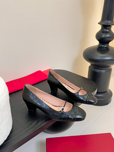 Chaussures Mary Jane à imprimé lys français, dessus en similicuir, talon carré, talon haut (3"-5"), semelle intermédiaire en cuir véritable, semelle extérieure en caoutchouc - Product Image 4