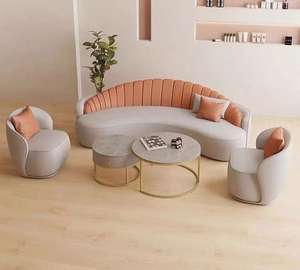 Ensemble de meubles pour café et restaurant, canapés en cuir jaune et blanc avec tables basses rondes à plateau en marbre - Product Image 1