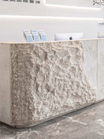 Comptoir de réception de luxe en marbre travertin beige naturel italien pour hôtel, salon ou bureau