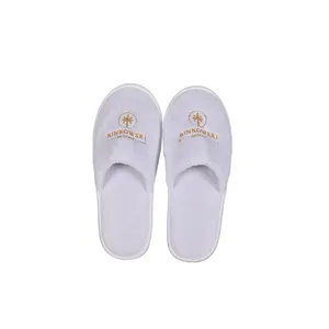 New Design One Color Printing Logo Coral Fleece Fabric Hotel Slippers Disposable