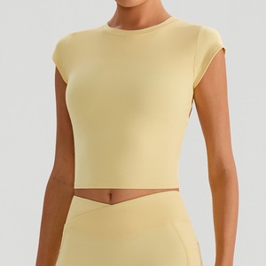 Haut de <span class=keywords><strong>sport</strong></span> pour femmes, t-<span class=keywords><strong>shirt</strong></span> de yoga en tissu brossé uni, manches courtes, ajusté, vente en gros de t-shirts de yoga - Product Image 3