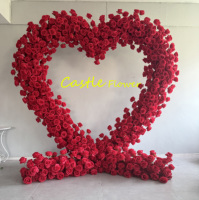 Arche en tissu O-X837 en forme de cœur avec fleurs, arche de fleurs artificielles en soie blanches et rouges pour décorations d'événements de mariage