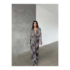 Mono de satén con estampado de leopardo para mujer, manga larga, cintura alta, estilo moderno para la calle, primavera verano - Product Image 3