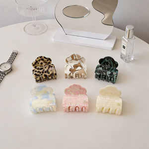 5厘米法式迷你醋酸纤维发夹 精致优雅鲨鱼夹 方形可爱发饰 - Product Image 1