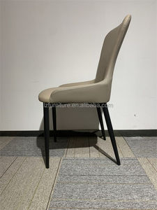 Silla de Comedor de Respaldo Alto Ajustable, Moderna y de Lujo, Tapizada en Cuero Ecológico con Detalles Acolchados y Patas Metálicas Doradas Personalizadas - Product Image 5