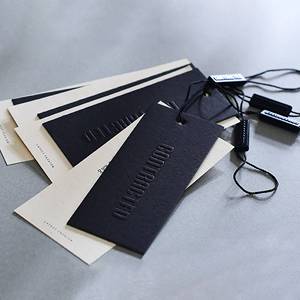 Label Gantungan Baju <span class=keywords><strong>Custom</strong></span> Mewah dengan Logo Embos, Kertas Karton Hitam, Label Kertas Cetak, Label Harga Baju, Label Gantungan untuk Pakaian - Product Image 2