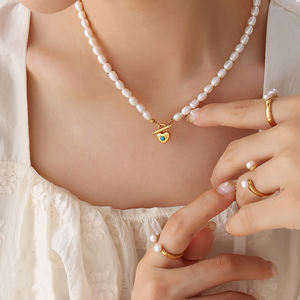 قلادة خانقة جديدة من اللؤلؤ الطبيعي مع مشبك من الفولاذ المقاوم للصدأ وقلادة على شكل قلب من حجر الفيروز <span class=keywords><strong>2026</strong></span> - Product Image 6