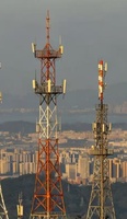 Tour de télécommunications autoportante Tongyong galvanisée à chaud avec antenne WiFi sans fil
