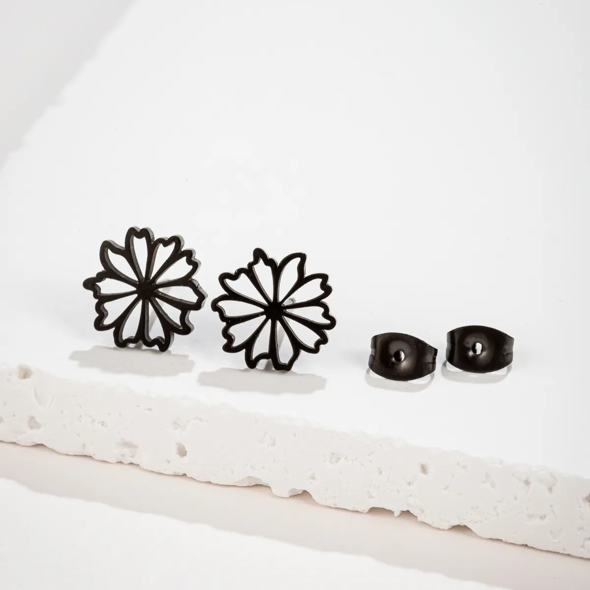 New Fashion Personality Girl Holloway Flower Earrings Personality Trend All Match Girl Floral Piece Jewelry Earrings
