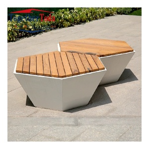 Banc hexagonal durable en bois de teck et fibre de verre pour l'aménagement extérieur, les parcs et les jardins - Product Image 1