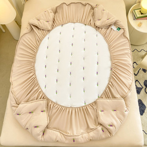 Set di Tre Pezzi per <span class=keywords><strong>Letto</strong></span> con Copriletto Trapuntato Ricamato Semplice, Coprimaterasso - Product Image 4