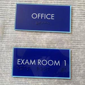 Plaque de signalisation murale LED étanche IP65 en acrylique pour portes, parcs, bureaux, entreprises, numéros de pièce et adresses – Prix usine - Product Image 4