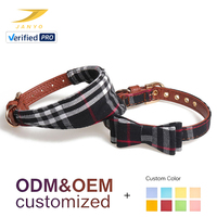 Collier pour chat personnalisé en usine, motif tartan, avec nœud papillon, sangle en cuir de vachette souple, boucle à rivets dorés, anneau en D, collier de mode pour animaux de compagnie