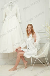 6011 FUNG graziosa e <span class=keywords><strong>Sexy</strong></span> <span class=keywords><strong>camicia</strong></span> da <span class=keywords><strong>notte</strong></span> in raso a manica lunga da donna pigiama in raso damigella d'onore - Product Image 3