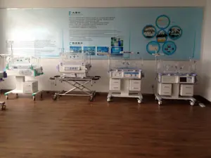 Sıcaklık kontrolü mikroişlemci tabanlı Servo kontrollü sıcaklık sistemi ile yenidoğan bebek isıtıcı bebek radyant isıtıcı - Product Image 6