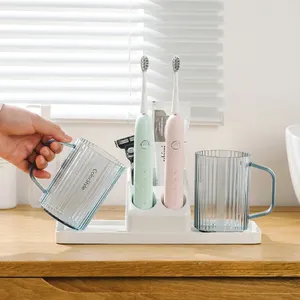 Morden प्लास्टिक ट्रे गिलास भंडारण रैक इलेक्ट्रिक टूथब्रश धारक के साथ 2 पारदर्शी कप 4 टुकड़े बाथरूम सामान सेट
