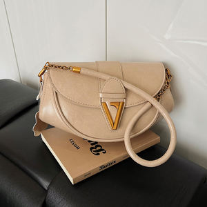 Sac à bandoulière pour <span class=keywords><strong>femme</strong></span> de qualité supérieure, <span class=keywords><strong>semi</strong></span>-circulaire, en cuir PU de haute qualité, vente en gros, sac bandoulière tendance - Product Image 2