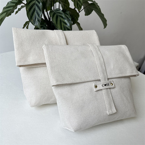 Bolsa de Cosméticos Personalizada CH, de Lona Reciclada con Cierre de Solapa y Parche con Logotipo, para Maquillaje, Ropa, Regalos - Product Image 3