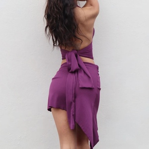 ชุดเซ็ต 2 ชิ้น เสื้อกล้ามสายเดี่ยวคอวีเปิดหลังผูกเอวพร้อมกระโปรงทรงเอเอวสูงสำหรับผู้หญิง แฟชั่นฤดูร้อน - Product Image 3