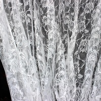 Tissu de dentelle de polyester romantique motif floral design rideau de tulle doux pour le mariage et la décoration de fond à la