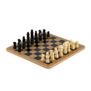 Set di Giochi da Tavolo 3 in 1 in Legno: Scacchi, Dama e Tris, Gioco di Strategia Multifunzione per Bambini, Adulti, Famiglia, Viaggi, Scuola, Regalo - Product Image 6