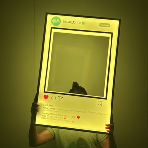 Nuevo Presentador de Botellas LED Acrílico Recargable Personalizado, Glorificador de Botellas Estilo Instagram <span class=keywords><strong>para</strong></span> Bares y Salones - Product Image 1