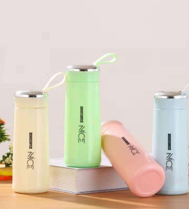 Botella de Agua de Vidrio de 400 ml al por Mayor, Taza Infusora de Té Portátil a Prueba de Fugas - Product Image 1