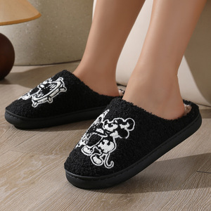 Pantoufles décontractées pour femmes, durables, confortables, douces, au design de dessin animé, personnalisées, épaisses, moelleuses et duveteuses, pour la maison, vente chaude - Product Image 4