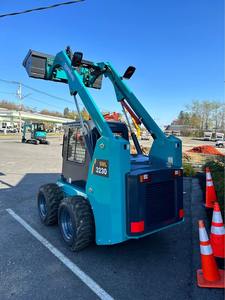 Minicargadora de Ruedas SUNWARD SWL3230 con Motor y Rodamientos, Minicargadora de Orugas Pequeña Sunward - Product Image 2