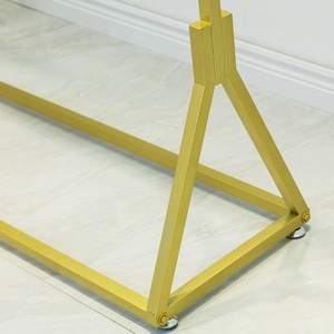 ملابس معدنية بسيطة من الحديد المطاوع ، مخزون أرفف للرجال والنساء من الأرض إلى الأرض - Product Image 4