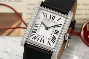 Reloj mecánico automático moderno y elegante, espejo de cristal de zafiro, correa de cuero negro, bisel con incrustaciones de diamantes - Product Image 1