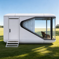 Capsule spatiale futuriste de 40 pieds, conteneur modulaire carré détachable, maison respirante et mobile au design moderne avec cuisine pour usage extérieur - 1 an