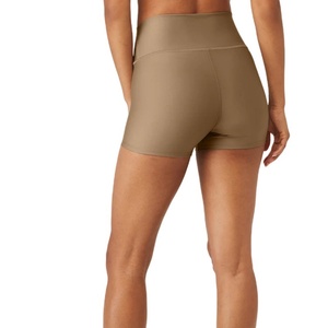 Shorts de Yoga Ecológicos de Cintura Alta Premium al por Mayor Personalizados OEM, Leggings Casuales Antiarrugas para Gimnasio para Mujer - Product Image 3