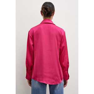 Camisa Básica de Satén Fucsia para Mujer, Blusa Clásica con Botones para Uso Diario - Product Image 3