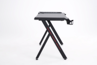 Table PC populaire en fibre de carbone LED RGB Light pour le bureau à domicile et les jeux Bureau en bois et en métal répandu pour les joueurs