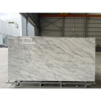 Dalles de pierre frittée à motif onyx tigre, panneau d'onyx artificiel translucide, décoration de luxe pour comptoir de bar d'hôtel