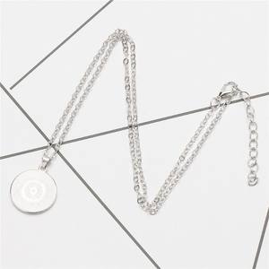 Pendentifs photo personnalisables tendance en cristal naturel et strass |   Chaîne de pull tendance et très vendue, bijoux plaqués or - Product Image 5