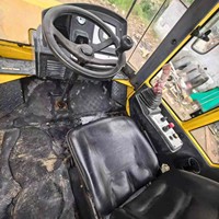 BOMAG BW220 D 40 Compacteur à tambour unique importé d'Allemagne, machine de 20 tonnes avec forte force de vibration pour le compactage des fondations routières