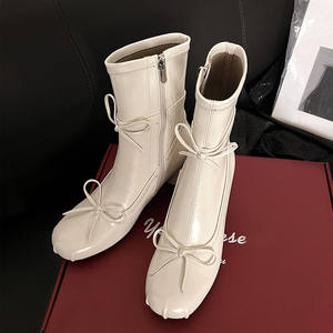 Bottines rétro décontractées et tendance pour femme avec boucle de ceinture décontractée, bout rond, semelle compensée imperméable en cuir véritable - Product Image 3