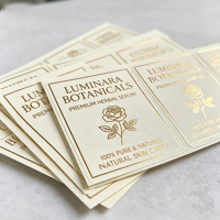 Autocollants adhésifs personnalisés en rouleau de papier mat doré, imperméables, forte adhérence, pour bouteilles de cosmétiques et d'huiles essentielles de luxe, numériques
