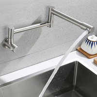 Robinet de cuisine mural en acier inoxydable Robinet d'évier simple froid à bec rotatif Robinet de cuisine pliant monotrou dissimulé en laiton