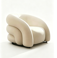 Fauteuil minimaliste en velours crème à une place, multifonctionnel pour les petits salons et les salles d'attente des magasins de vêtements