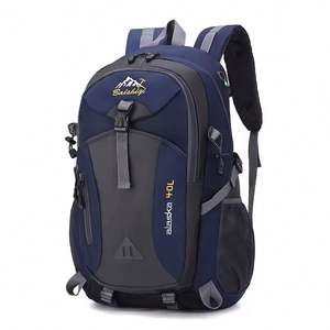 Mochila escolar ligera para estudiantes, ideal para actividades al aire libre con pantalla digital LED. - Product Image 3