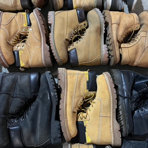 S26 Chaussures Ukay d'occasion pour hommes ou femmes Chaussures d'occasion en cuir véritable de marque et <span class=keywords><strong>bottes</strong></span> Martin de créateur en gros - Product Image 3