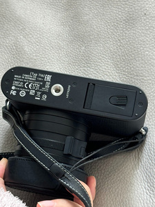 กล้องพกพา Leica Q1 Typ 116 พร้อมเลนส์ กล้องคอมแพคแบบฟูลเฟรม CMOS ความละเอียด 26.3MP - Product Image 5