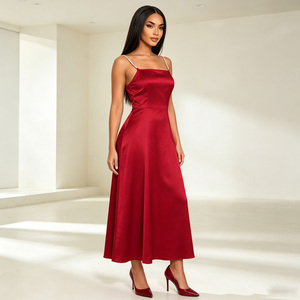 Vestido Midi Elegante Color Vino Satinado 2026 con Tirantes Finos, Corte A, Ajustado, para Fiesta, Color Sólido, con Dobladillo Acampanado - Product Image 3
